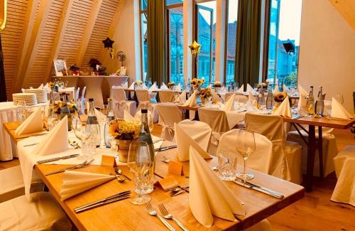 Kirchheim unter Teck Hotel | Stadthotel Waldhorn
