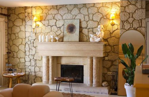 Hacımemis Hotel | Staff Alaçatı