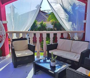 Benidorm Villa | Stag hendo25pax Only 10min to the PARTY area DESPEDIDAS 25pax 10 min de la zona de fiesta Consultar precio