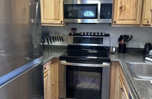 Tahoe Village Condo | Stagecoach Summit Condo – Near Heavenly | HNC0617