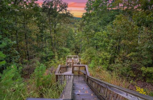 Ranger House | Stairway to Heaven Cabin on Talking Rock Creek!