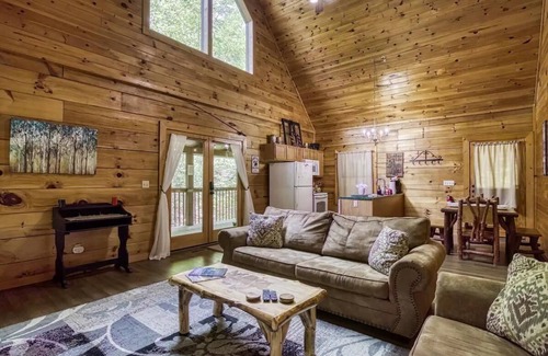 Sevierville Cabin | *Stairway to Heaven