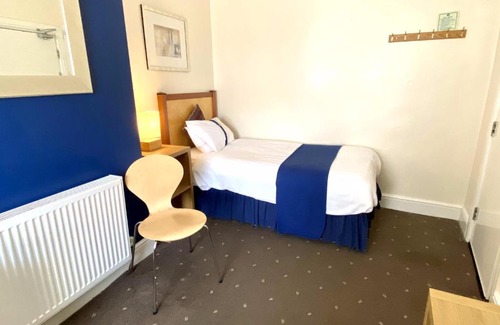 Liverpool House | Stalbridge Guest House