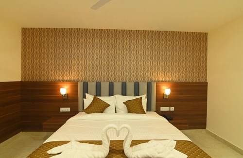 Shivalik Nagar Hotel | STALLION HOTEL
