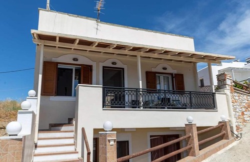 Glinado House | Stamatina House