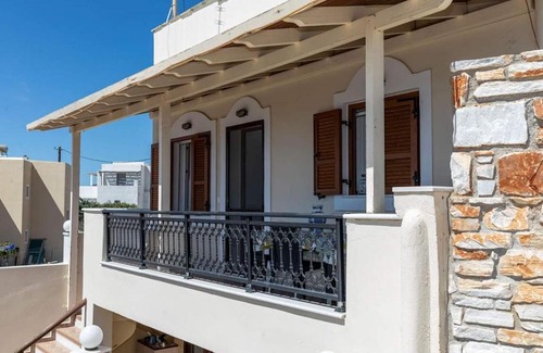 Glinado House | Stamatina House