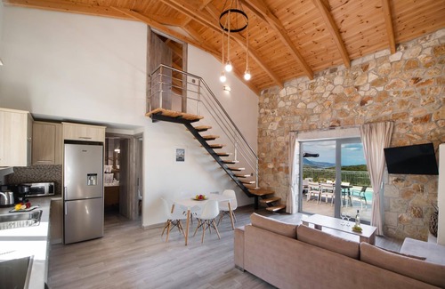 Meganisi Villa | Stamatina - Two Bedroom Villa, Sleeps 4