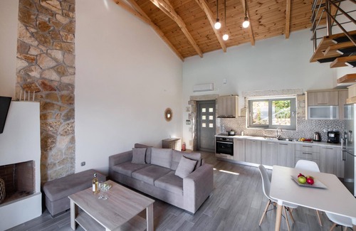 Meganisi Villa | Stamatina - Two Bedroom Villa, Sleeps 4