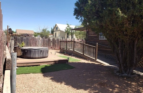 Tombstone Cabin | Stampede - Cabin 2 Tiny Home w/hot tub · Stampede - Cabin 2 Tiny Home w/hot tub