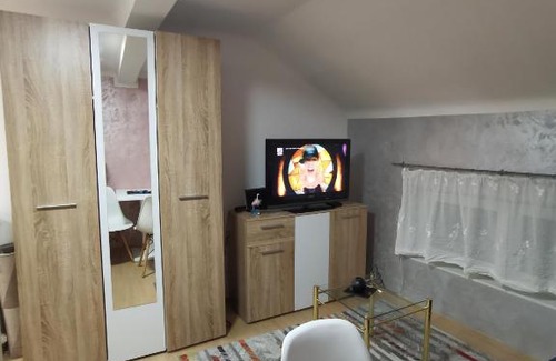 Novi Sad Apartment | Stan na dan u Centru