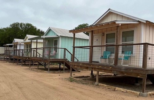 Kerrville Cabin | Standalone Double Queen Cabin near River #14