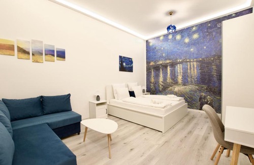 Nepszinhaz negyed Apartment | Standard Apartment by Hi5- JankaLak