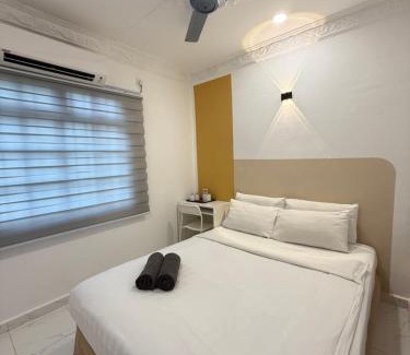 Kampung Bukit Tok Bat Hotel | STANDARD ROOM for 2Pax at Anggerik Impian Hotel Kuala Berang