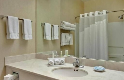 Whitney Ranch Apartment | Standard Room Near Installation Services LAS