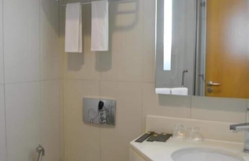 Al Maqta Apartment | Standard Room Near Rabdan Majlis By E R