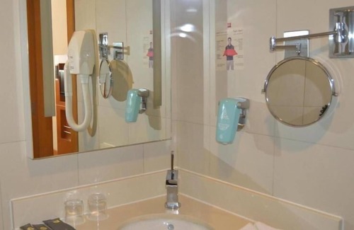 Al Maqta Apartment | Standard Room Near Rabdan Majlis By E R