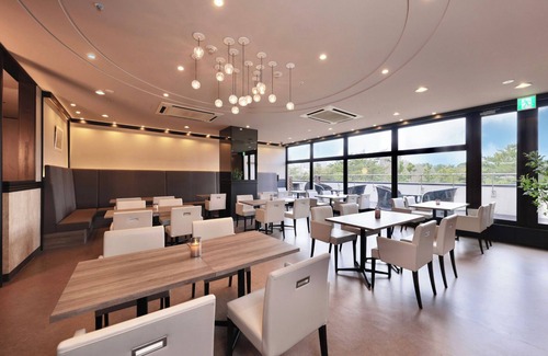 Suita Hotel | Standard Twin Nonsmoking Room without meals p/Suita Ōsaka