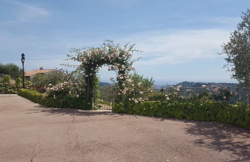 Saint-Andre-de-la-Roche Apartment | STANDING F1House swimming pool sea view wifi parking