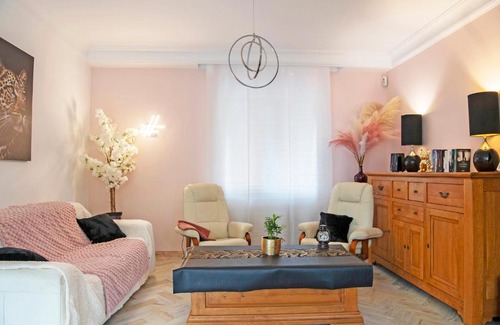 Hyeres House | Standing de 88 m2, grand jardin, wifi, clim, Netflix, La Suzanna