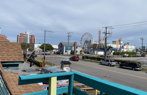 Northeast Virginia Beach Apartment | Standing on the Moon One Block to the Beach
