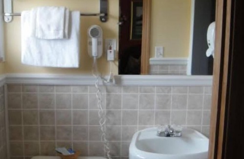 Standish Hotel | Standish Motel