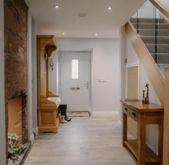 Bankend House | Stanloch Farmhouse - well equipped, games room, EV