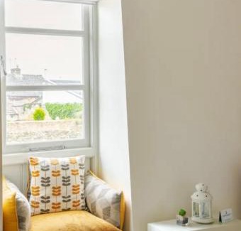 Malmesbury House | Stans Place Self Catering Cottage