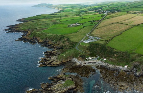 Patrick House | Stansfield House is based on the west coast of the Isle of Man, perfect for viewing golden sunsets a