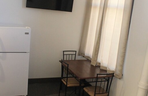 Stanton Apartment | Stanton Hobbit Stop.