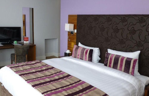 Stanwell Hotel | Stanwell Hotel By Mercure