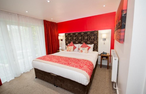 Stanwell Hotel | Stanwell Hotel By Mercure