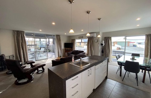 Twizel House | Star Gaze on Rhoboro Rd