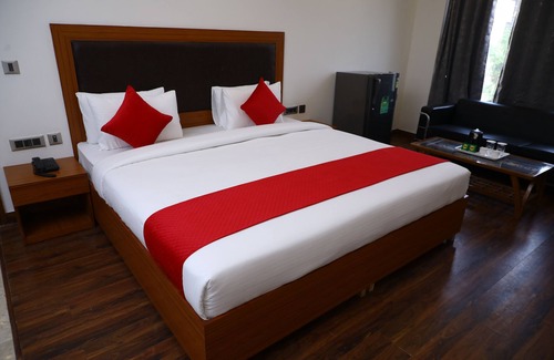 Nehru Place Hotel | Star Inn