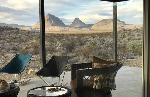 Alpine House | Star Lodge: Stunning Solar Home under Dark Skies on Terlingua Ranch