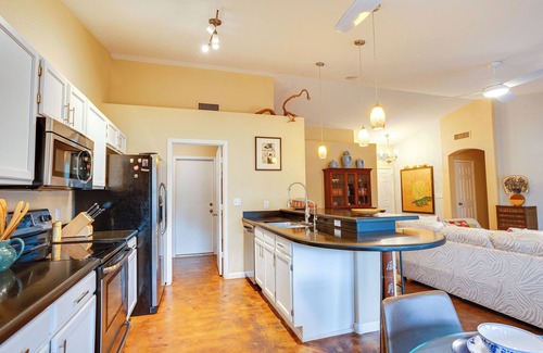 Ahwatukee Foothills House | Star of Ahwatukee Private Pool, Fire Pit. Eclectic Vibes!