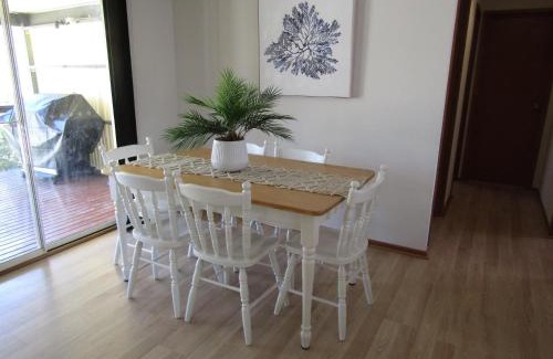 Para Wurlie House | Star of Sea