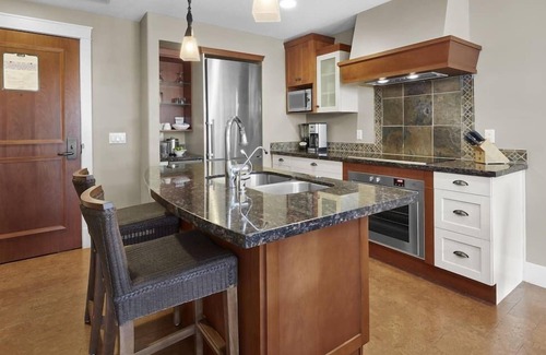 Canmore Condo | Star Suite -2 Bedr/2 bath condo with 3 fireplaces