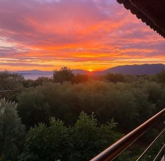 Kardamyli House | Stara Stone House Tranquil Garden & Dazzling View