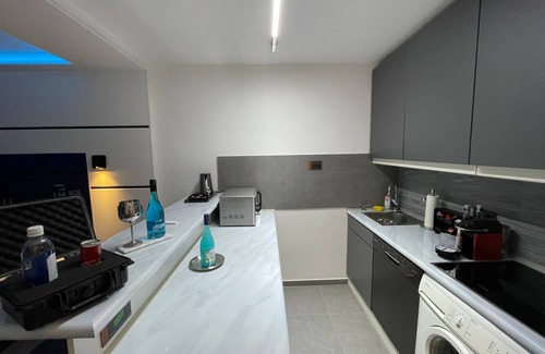Gelsenkirchen-Mitte Apartment | STARCRUISER theme department