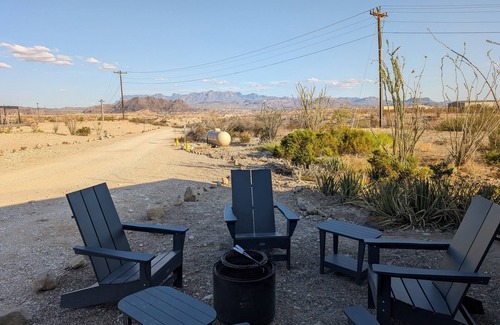Study Butte-Terlingua Apartment | Stardust Big Bend Container Home