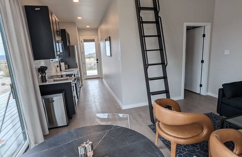 Study Butte-Terlingua Apartment | Stardust Luxury Cottage With Loft a Great View