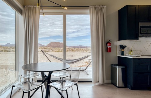 Study Butte-Terlingua Apartment | Stardust Luxury Cottage With Loft a Great View