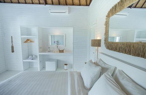 Mushroom Bay Hotel | Stardust Villas