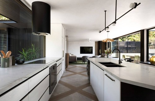 Byron Bay House | Starfall - designer retreat moments from the beach