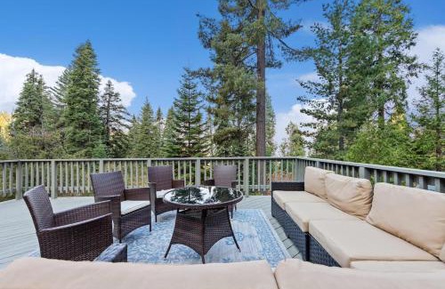 Yosemite West House | Starfall