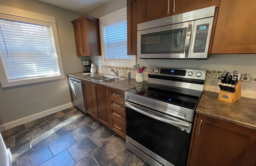 Regional District of Nanaimo Cottage | Starfish Cottage - Oceanside Village Resort