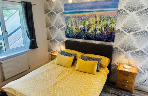 Saint Austell Bay House | Starfish Cottage- private beach access- dog friendly