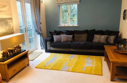 Saint Austell Bay House | Starfish Cottage- private beach access- dog friendly