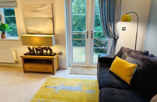 Saint Austell Bay House | Starfish Cottage- private beach access- dog friendly