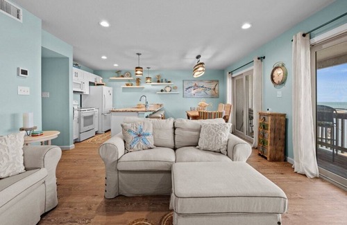 Harbor Oaks House | Starfish Cove- Amazing Bayfront Condo! Short Term and Long-Term Rentals